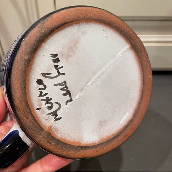 Mexican Talavera handmade Pottery blue and white patterned painted mug - Picture 7 of 13